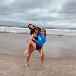 Meet your Posher, Christine